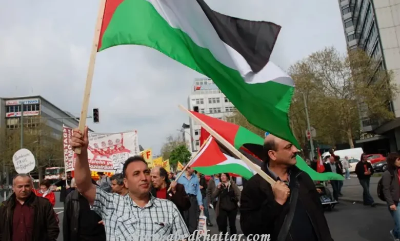 احتفالات ومظاهرات بمشاركة اعلام فلسطين في عيد العمال العالمي