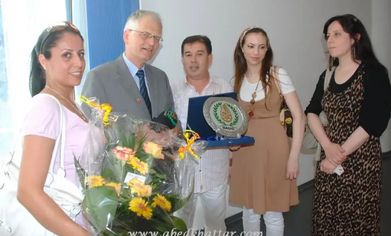 الجالية العربية الألمانية المستقلة تكرم المدير العام لدائرة الجوب سنتر في منطقة النيوكلن