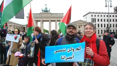 وقفة احتجاج أمام السفارة الاميركية تضامناً مع الأسرى في سجون إسرائيل