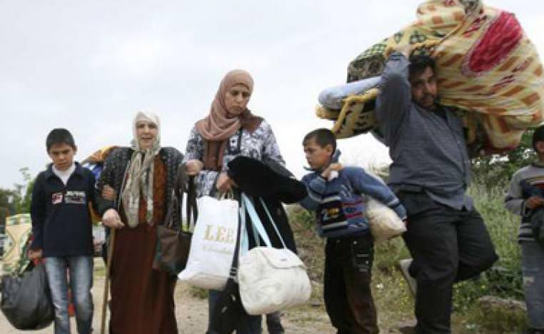 الجزيرة نت || الأردن يرفض دخول الفلسطينيين القادمين من مخيم اليرموك