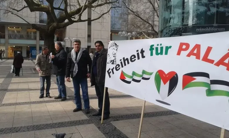 فلسطينيوا غرب المانيا يتضامنون مع اسرى الحرية