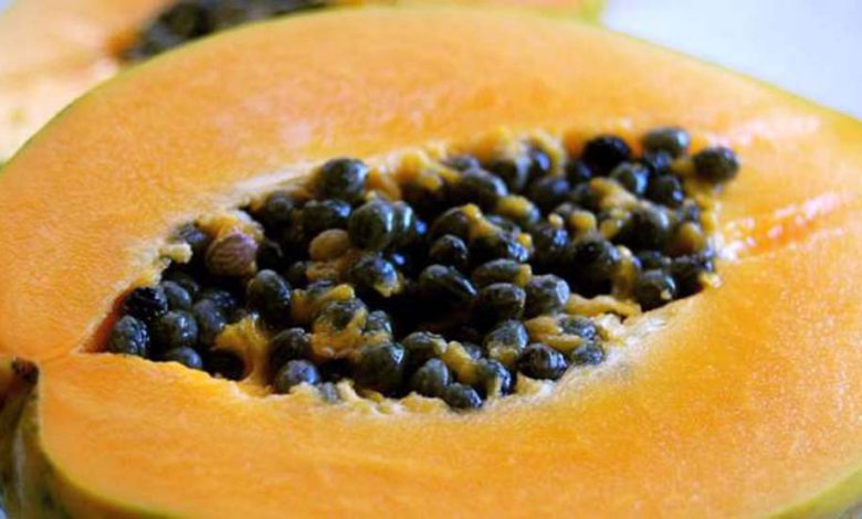 ثمار فاكهة البابايا تقي من أمراض مختلفة منها أمراض القلب والسكري