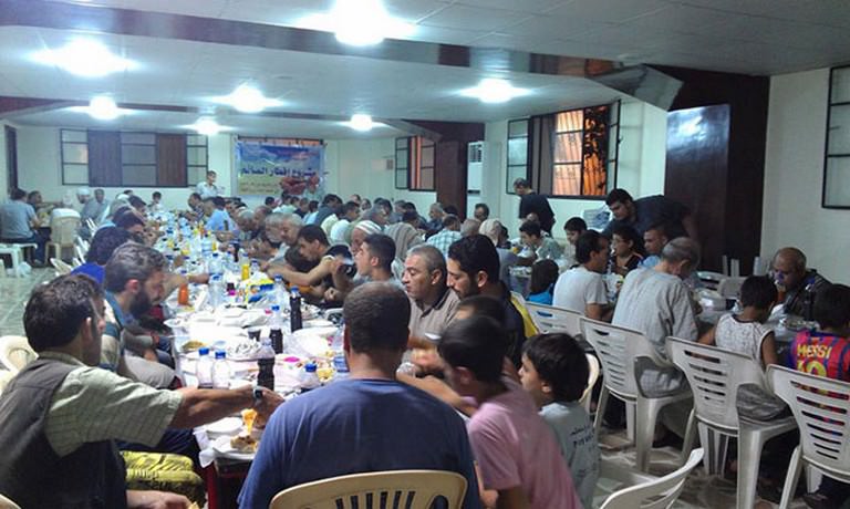 إفطارًا رمضانيًا لحركة حماس في مخيم البداوي
