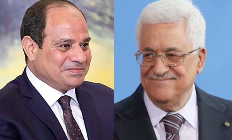 عباس يهاتف منصور والسيسي ويؤكد رفضه التدخل في الشؤون الداخلية لمصر