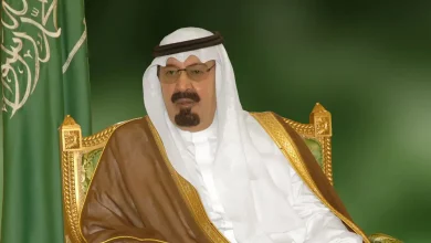 العاهل السعودي يؤكد عدم السماح بتشكيل أحزاب أو استغلال الدين