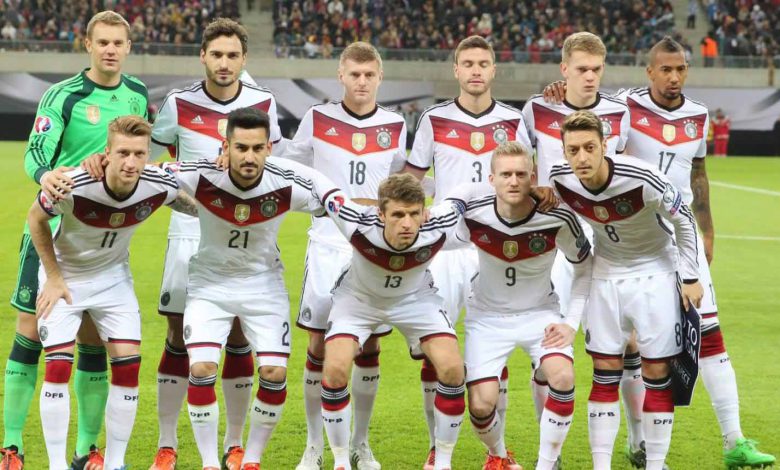 غياب لاعبين أساسيين يقلق مدرب المنتخب الألماني