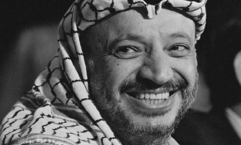 بمناسبة الذكرى السنوية التاسعة لاستشهاد رمز فلسطين لا يسعني إلا أن أطلق أغنيتي الوطنية - ميكس من أناشيد الثورة الفلسطينية‎