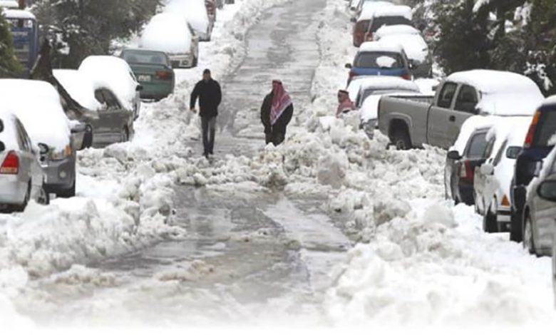 الاحتياطات الواجب اتخاذها قبل وخلال العاصفة الثلجية في لبنان