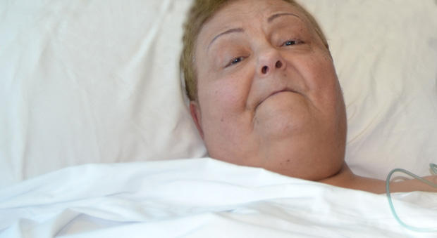 الموت يغيب الممثلة القديرة اماليا ابي صالح