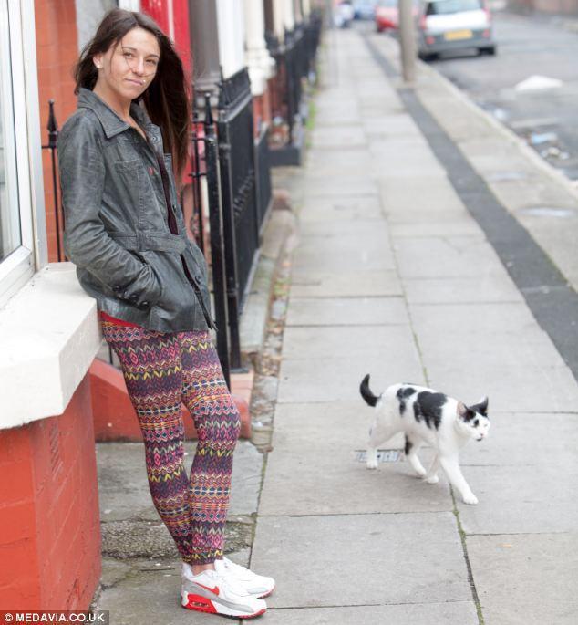 تصاب بأزمة قلبية خطيرة بسبب قطها