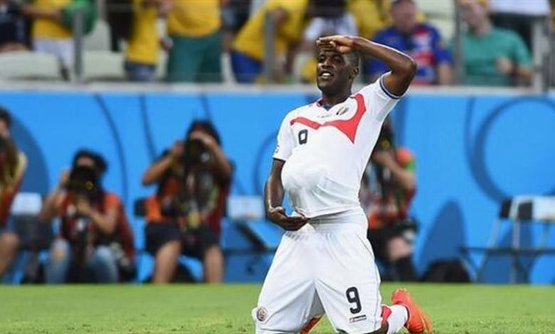 كوستاريكا تقلب الطاولة على أوروغواي