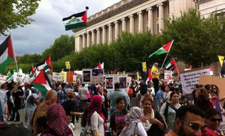 واشنطن || أكثر من ستين ألف متضامن مع غزة يحاصرون البيت الأبيض
