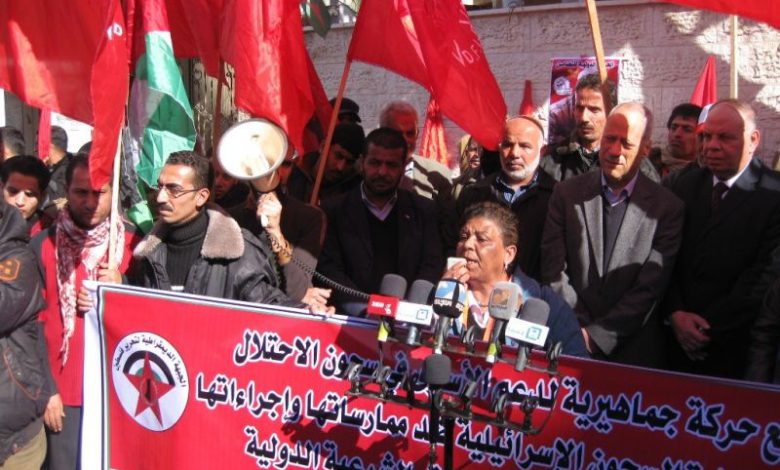 الجبهة الديمقراطية تدعو للوحدة وتكثيف التضامن مع الحركة الأسيرة في سجون الاحتلال