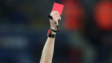 لاعب كرة قدم يقتل حكما بسبب بطاقة حمراء