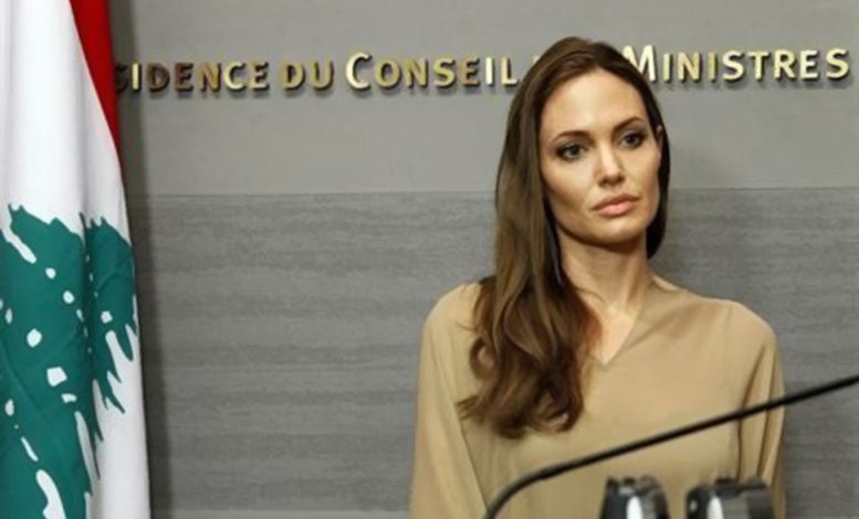 أنجلينا جولي في بيروت.. وفي خيم النازحين