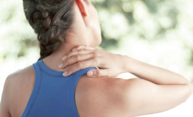 علاج تيبّس الرقبة