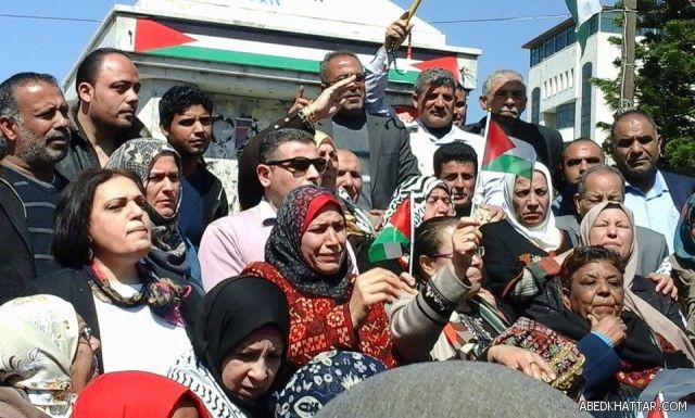 جبهة النضال تشارك المرأة احتفالاتها بالثامن من اذار