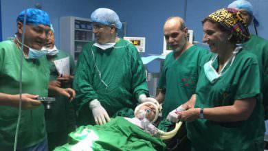 وفد طبي أكاديمي ألماني يجري عمليات جراحية معقدة في لبنان