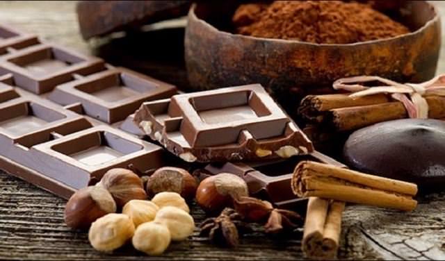 العلماء يكشفون عن فوائد جديدة لتناول الشوكولاتة