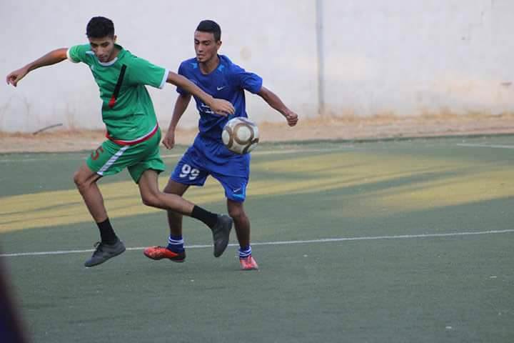 فوز نادي الخليل على نادي العودة بنتيجة  8 - 2  في مخيم البداوي