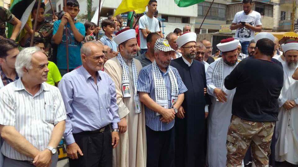 مسيرة في مخيم البداوي نصرة للمسجد الأقصى