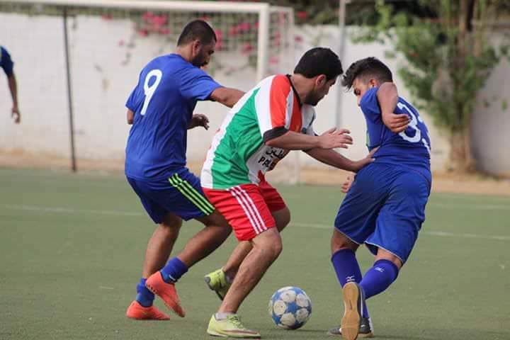فوز نادي التنمية على نادي فلسطين على ارض ملعب فلسطين في مخيم البداوي