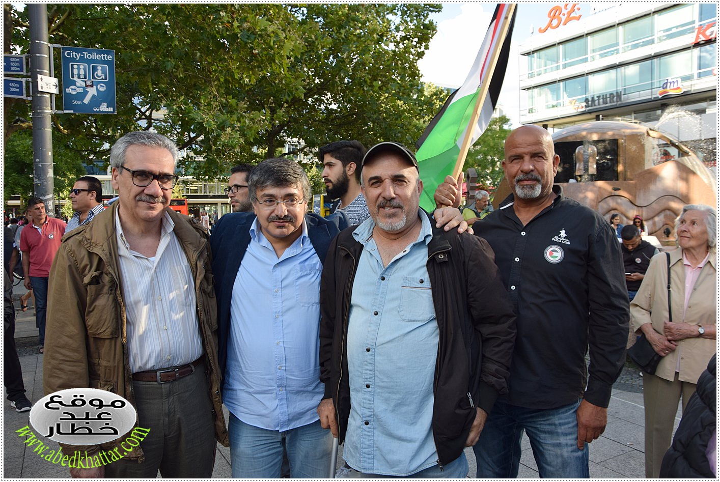 الدكتور خليل عيادي، التقيت به في تظاهرة فلسطينية في برلين