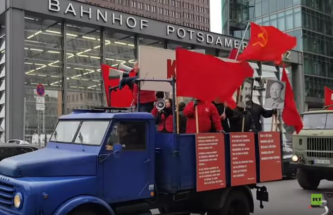 احتفال بمئوية الثورة البلشفية في برلين