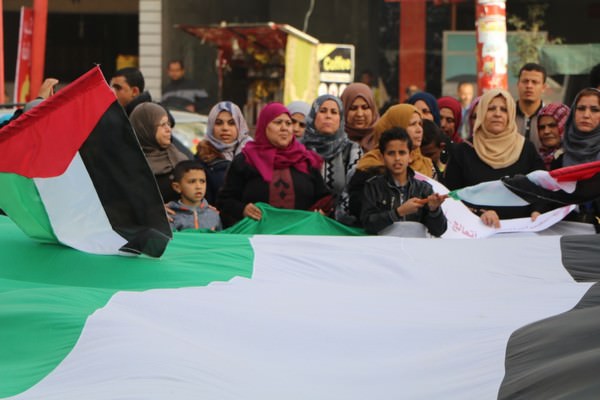 استمراراً للتحركات الجماهيرية || الآلاف في شمال غزة ينتفضون ضد الحصار والانقسام والأوضاع المعيشية