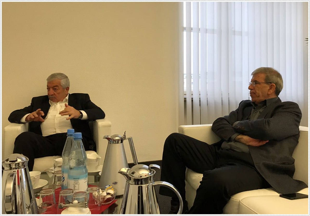 القيادي محمود العالول نائب الرئيس محمود عباس يلتقي برئيس الكتلة البرلمانية لحزب الديمقراطي الاشتراكي