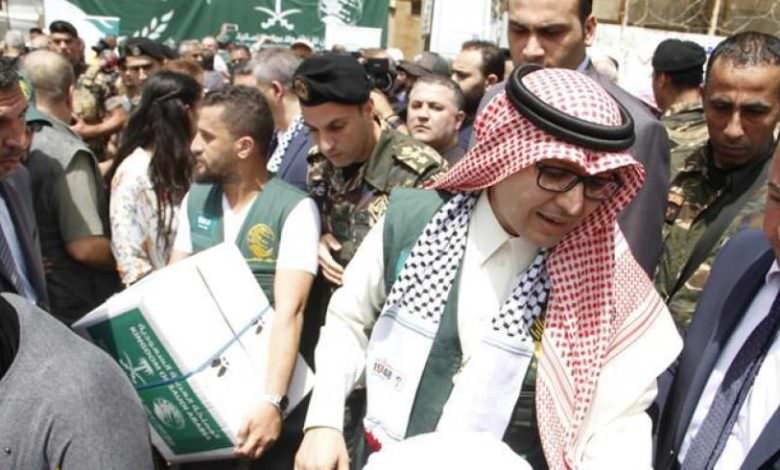 ألف سلّة غذائيّة سعودية دعمًا للأُسَر الفلسطينية الفقيرة في لبنان