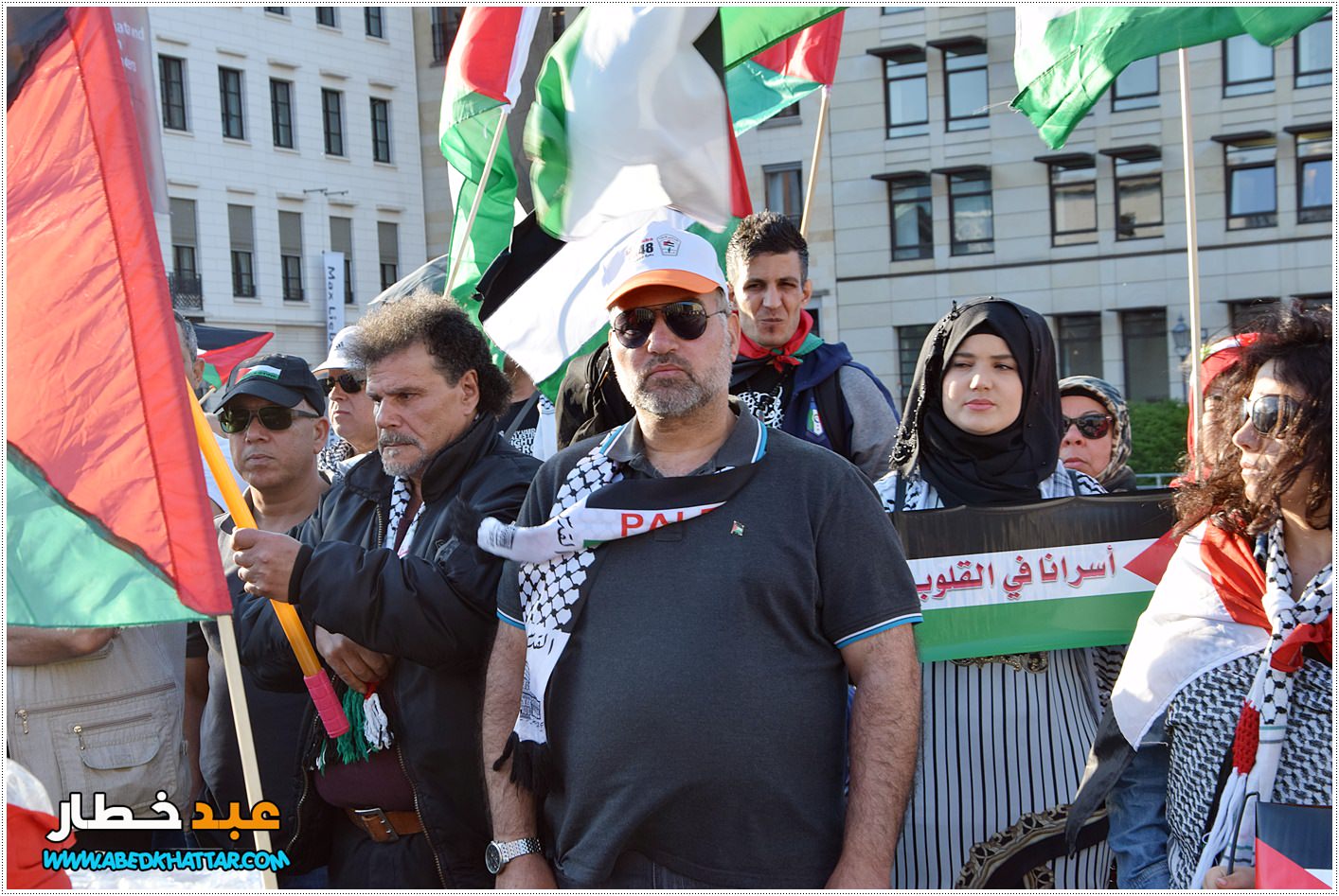 اللجنة الوطنية الفلسطينية تنظم وقفة جماهيرية أمام بوابة براندنبورغ التاريخية .استنكارا للعدوان المتواصل على شعبنا في فلسطين