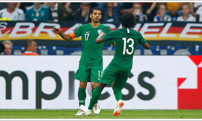 الأخضر يطمئن جماهيره بمستوى مميز أمام بطل العالم