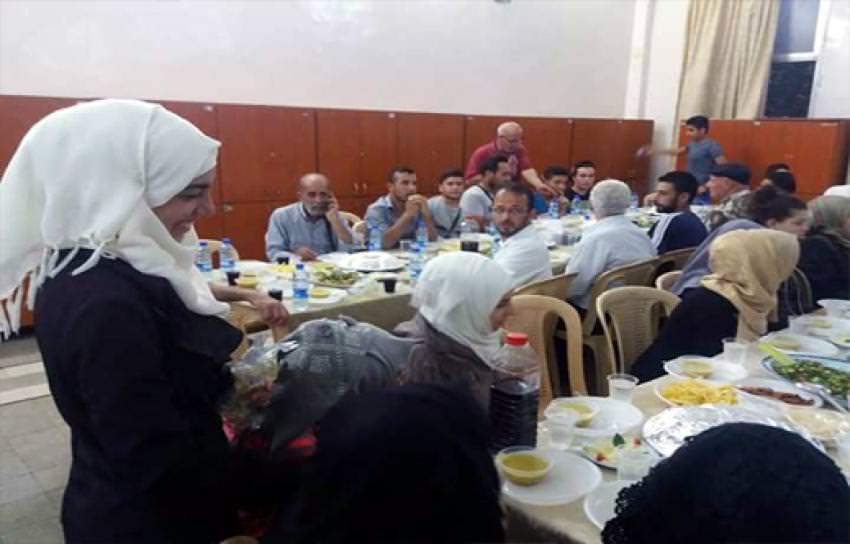 حفل افطار للطلاب القادمين من مخيم اليرموك في دمشق