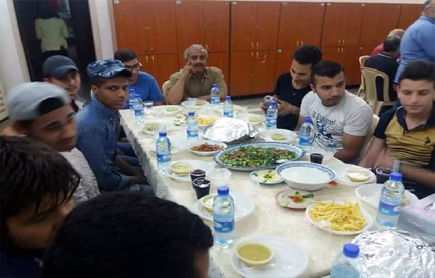 حفل افطار للطلاب القادمين من مخيم اليرموك في دمشق