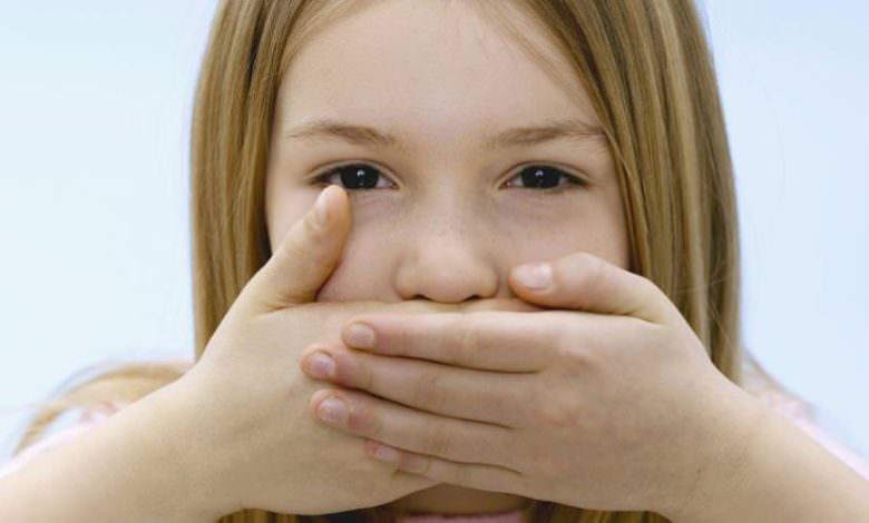 ما هو الصمت الانتقائي لدى الأطفال؟‬