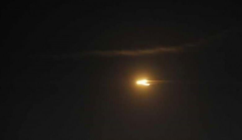 العدو يقصف مطار دمشق ومحيطه بصاروخين