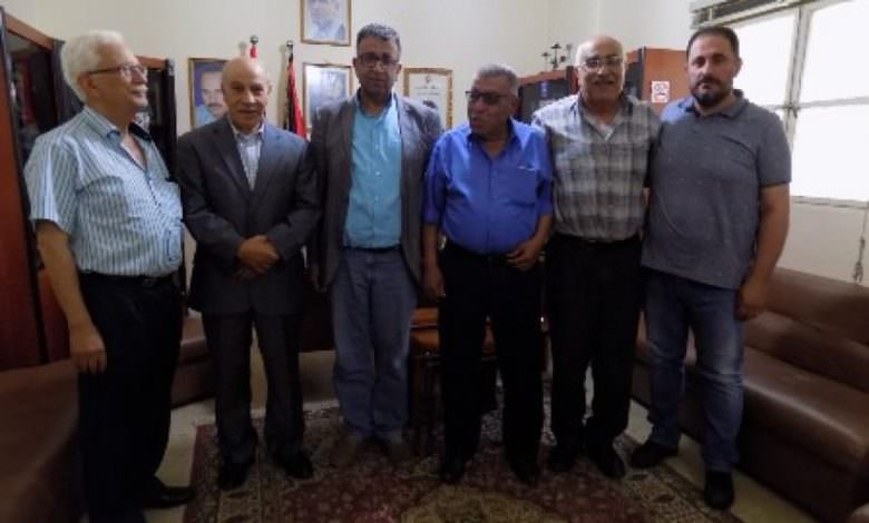 الشعبية والديمقراطية تبحثان سبل تعزيز الاستقرار في المخيمات