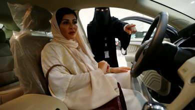 إحالة مذيعة سعودية للتحقيق بسبب لباسها غير المحتشم