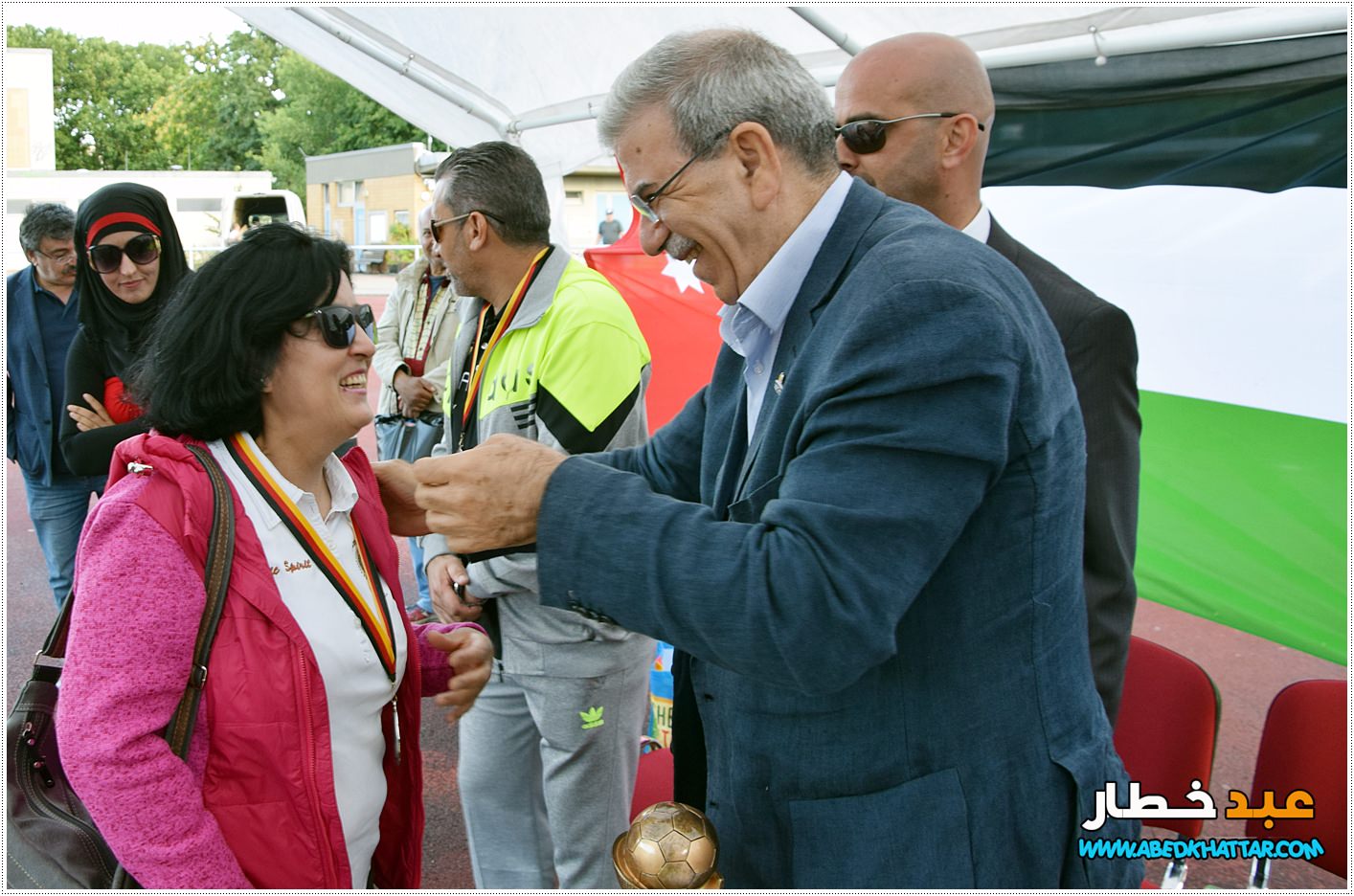 فريق الجالية الليبية يفوز بكأس الدوره الرابعة عشر بكرة القدم فريق العودة الرياضي