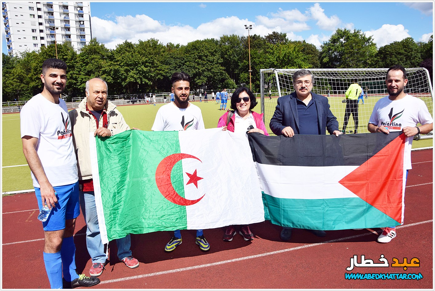 فريق الجالية الليبية يفوز بكأس الدوره الرابعة عشر بكرة القدم فريق العودة الرياضي