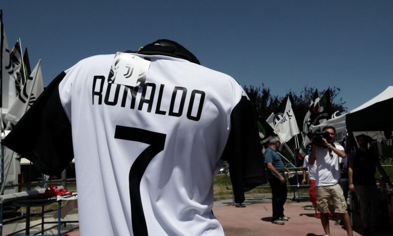 بدء بيع قمصان يوفنتوس تحمل اسم كريستيانو رونالدو