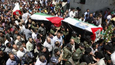 العدو يوافق على تسليم جتامين ثلاثة من الشهداء الفلسطينيين