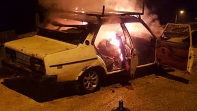 مستوطنون يحرقون سيارتين جنوب نابلس