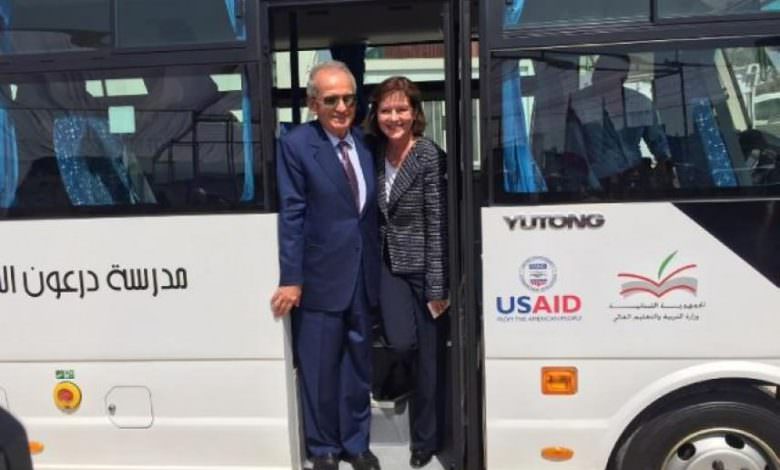 للمرة الأولى في لبنان .. حافلات للمدارس الرسمية !