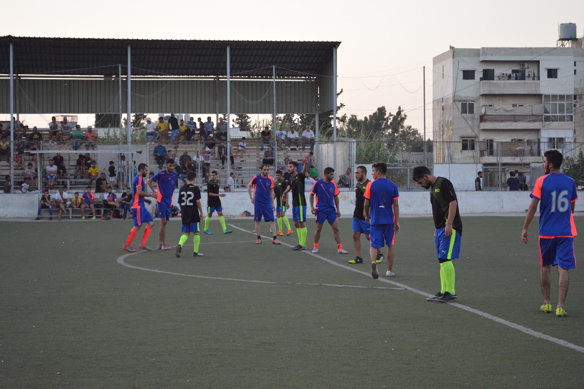 فوز نادي الأشبال على نادي النصمود على أرض ملعب فلسطين في مخيم البداوي