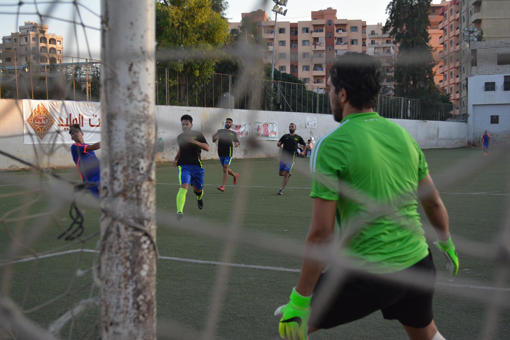 فوز نادي الأشبال على نادي النصمود على أرض ملعب فلسطين في مخيم البداوي