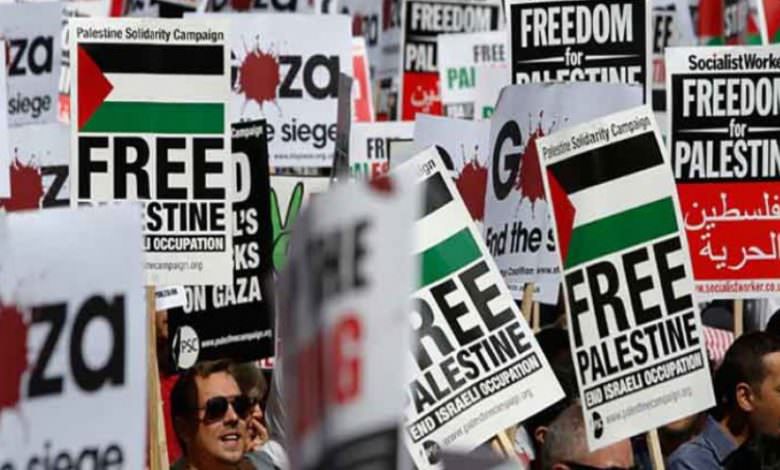 أكثر من 80 منظمة بريطانية تنتقد محاولات إسكات الحديث عن فلسطين