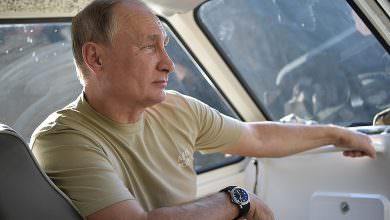 بالفيديو || بعيدا عن السياسة... بوتين يقضي عطلته في الجبال