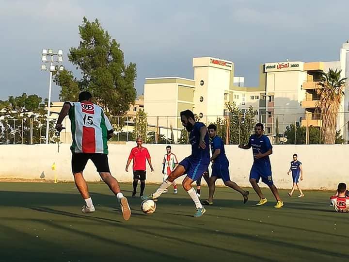 فوز نادي فلسطين على نادي شهداء جنين في مخيم البداوي